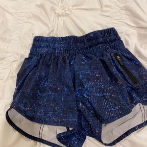 Lululemon track that shorts